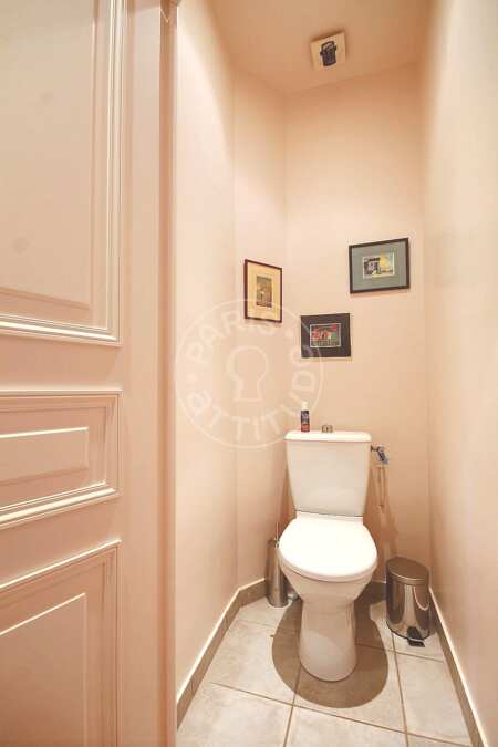 Toilet Furnished apartment - 99m²  - 3 bedrooms - Alésia - Paris