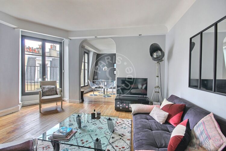 Living room - Furnished 2 bedrooms - Paris 75018 - 14312