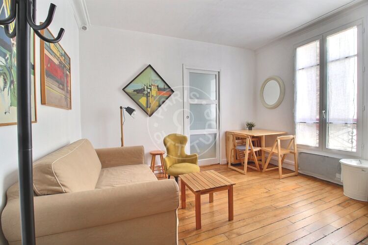 Salotto - 1 locale arredato - Parigi 75018 - 14316