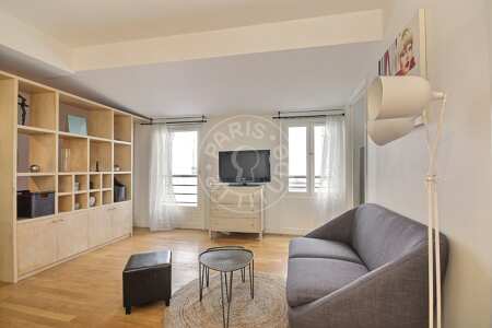 Salotto Mansardato arredato - 32m²  - Miromesnil - Parigi
