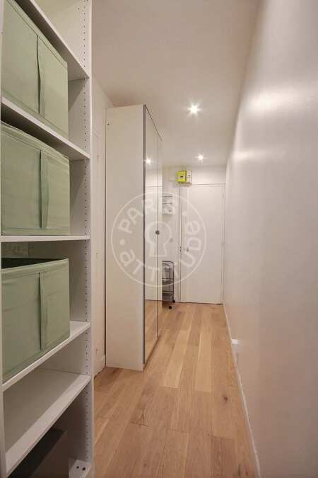 Entrance Furnished studio - 26m²  - Vincennes