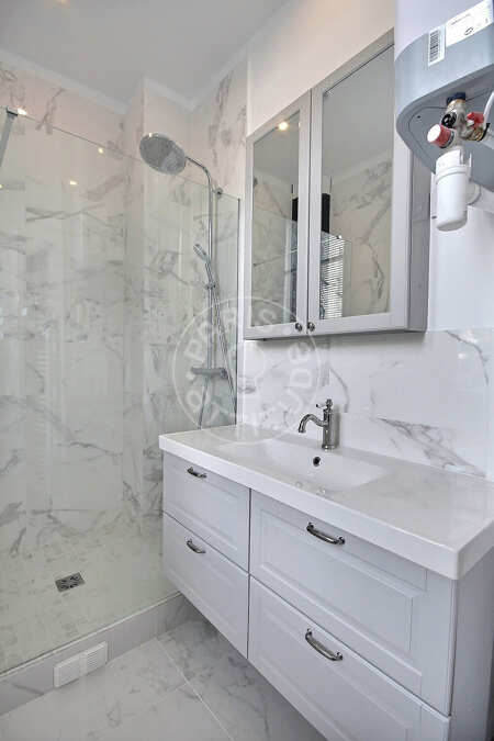 Salle de bain Appartement meublé - 47m²  - 1 chambre - Mirabeau - Paris