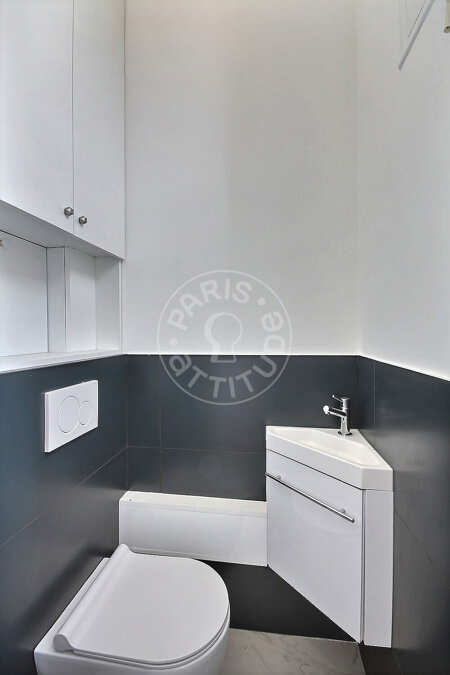 Toilettes Appartement meublé - 47m²  - 1 chambre - Mirabeau - Paris