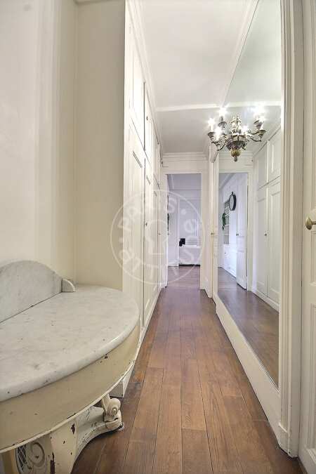 Entrée Appartement meublé - 60m²  - 1 chambre - Oberkampf - Paris