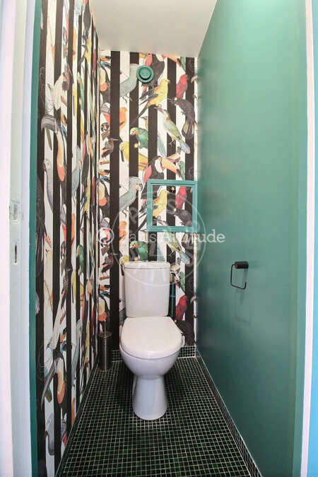 Toilettes Appartement meublé - 70m²  - 2 chambres - Canal Saint-Martin - Paris