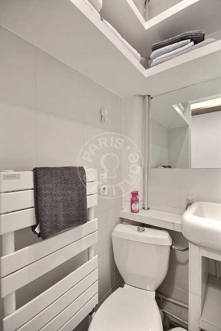 Bathroom Furnished apartment - 58m²  - 2 bedrooms - Pasteur - Paris