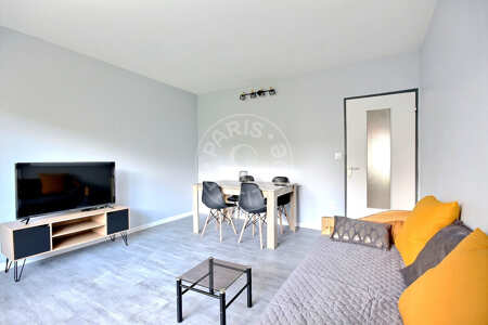 Living room Furnished apartment - 65m²  - 2 bedrooms - Pantin