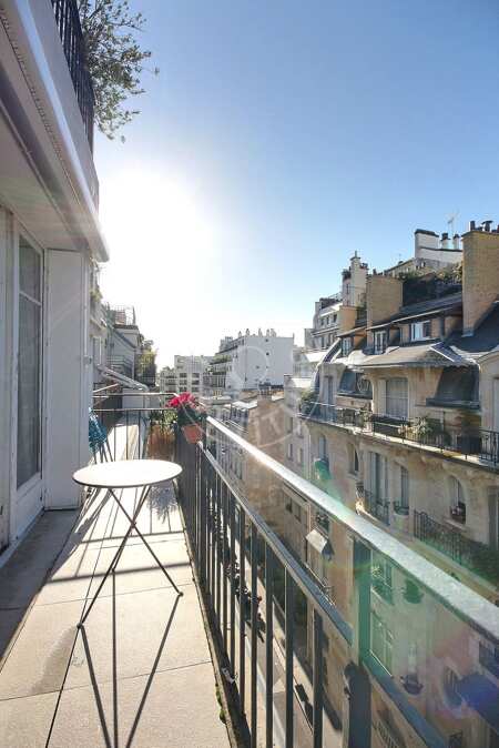 Balcon Appartement meublé - 67m²  - 1 chambre - Trocadéro - Paris