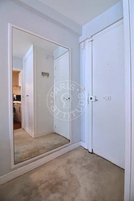 Entrée Appartement meublé - 28m²  - 1 chambre - Saint-Germain - Paris