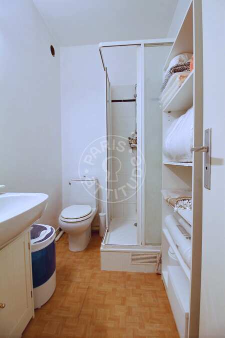 Baño Estudio amueblado - 16m²  - Neuilly-sur-Seine
