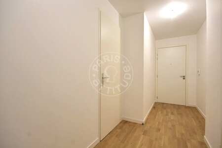Ingresso Appartamento arredato - 69m²  - 2 locali - Nanterre