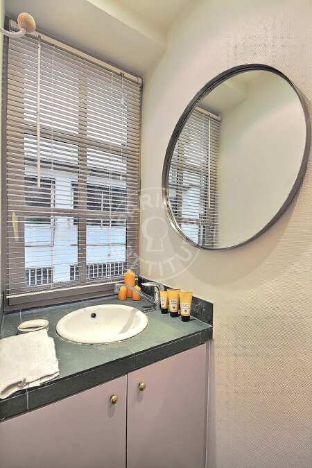 Bathroom Furnished studio alcove - 22m²  - Musée d'Orsay - Paris