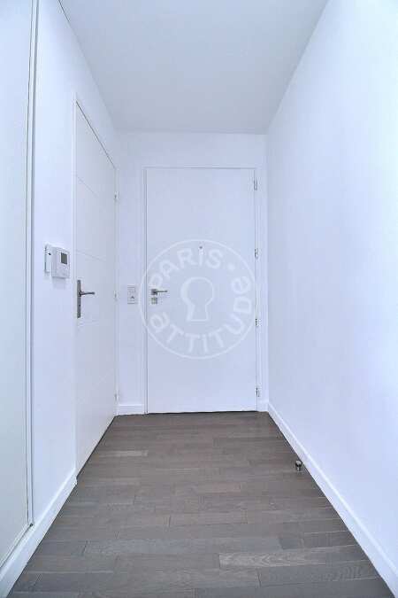 Entrada Apartamento mobilado - 76m²  - 2 quartos - Suresnes