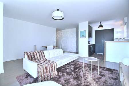 Sala Apartamento mobilado - 76m²  - 2 quartos - Suresnes