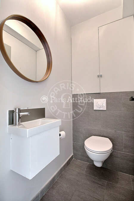 Toilet Furnished apartment - 81m²  - 2 bedrooms - Motte-Piquet Grenelle - Paris