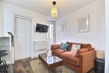 Sala Apartamento mobilado - 28m²  - 1 quarto - Montmartre / Place des Abbesses - Paris