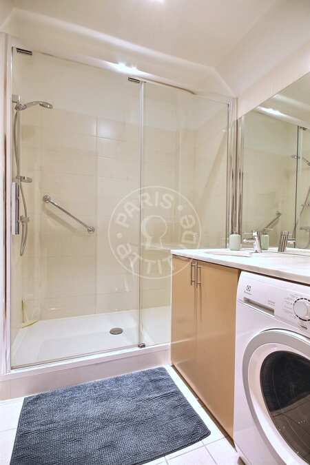 Casa de banho Apartamento mobilado - 43m²  - 1 quarto - Convention - Paris