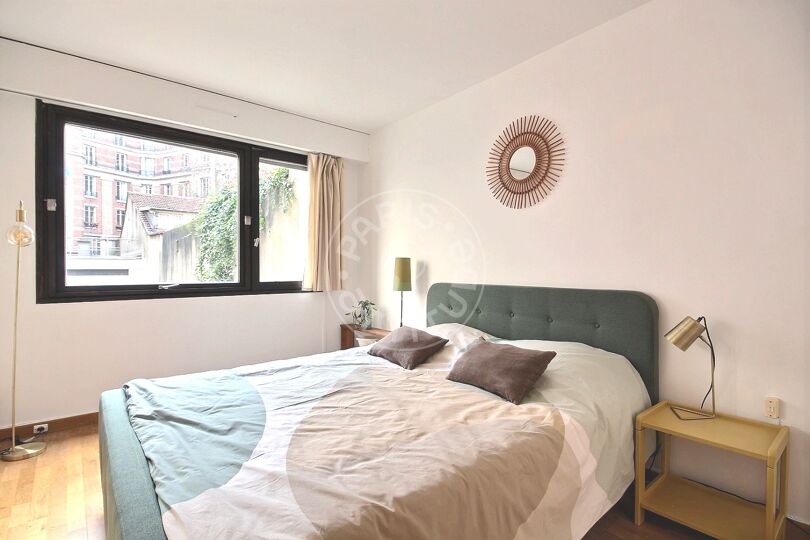 1 dormitorio amueblado - París 75010 - 14549