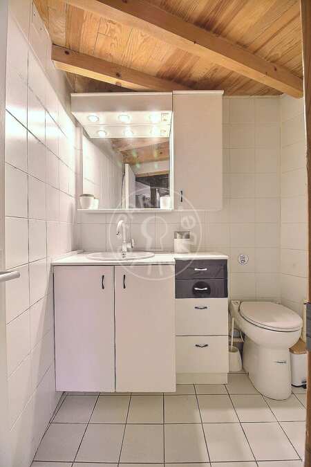 Salle de bain Studio alcove meublé - 29m²  - Saint-Paul - Paris