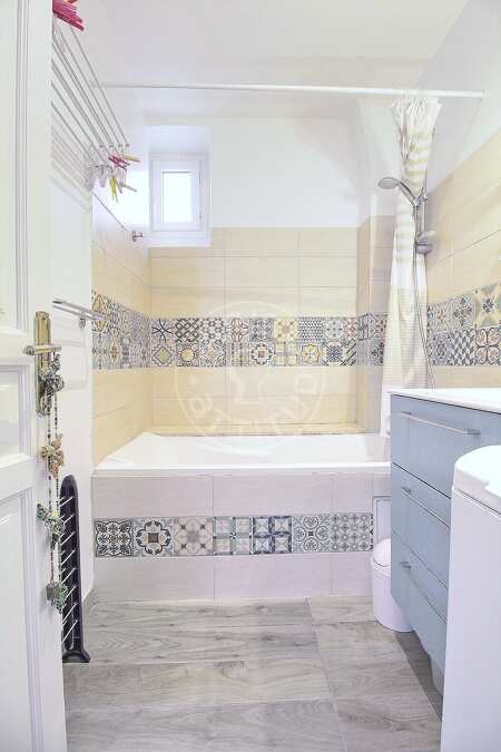 Bathroom Furnished apartment - 50m²  - 1 bedroom - Ecole Militaire / Unesco / Duroc - Paris