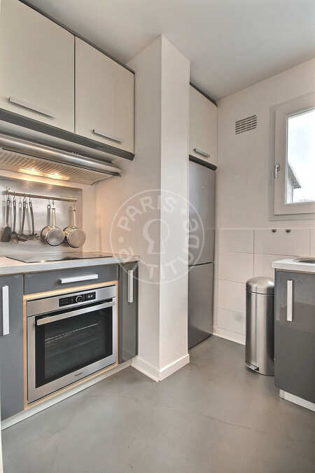 Kitchen Furnished apartment - 49m²  - 1 bedroom - Commerce - Paris