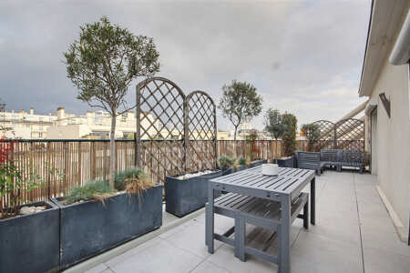 Terrace Furnished apartment - 49m²  - 1 bedroom - Commerce - Paris