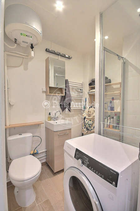 Salle de bain Studio meublé - 22m²  - Oberkampf - Paris