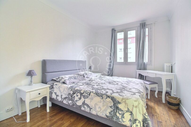 1 locale arredato - Parigi 75015 - 14619