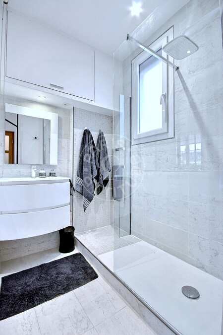Casa de banho Apartamento mobilado - 37m²  - 1 quarto - Auteuil - Paris