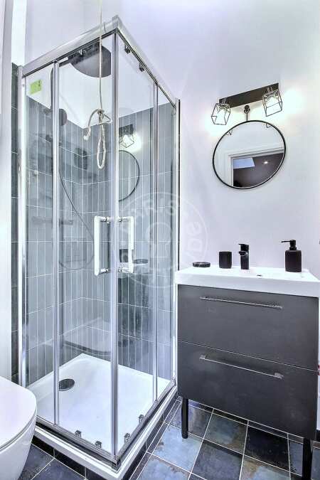 Casa de banho Studio mobilado - 20m²  - Temple - Paris