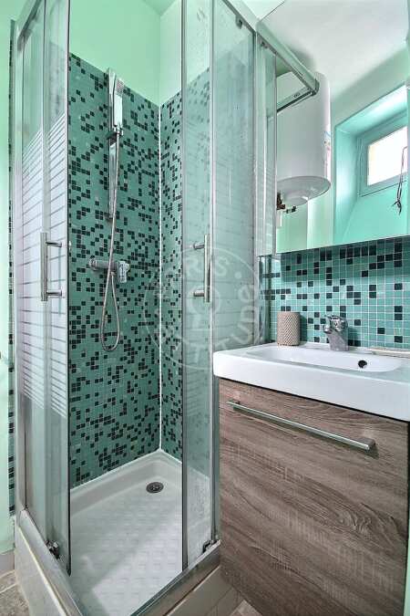 Badezimmer Möblierte wohnung - 26m²  - 1 Zimmer - Commerce - Paris