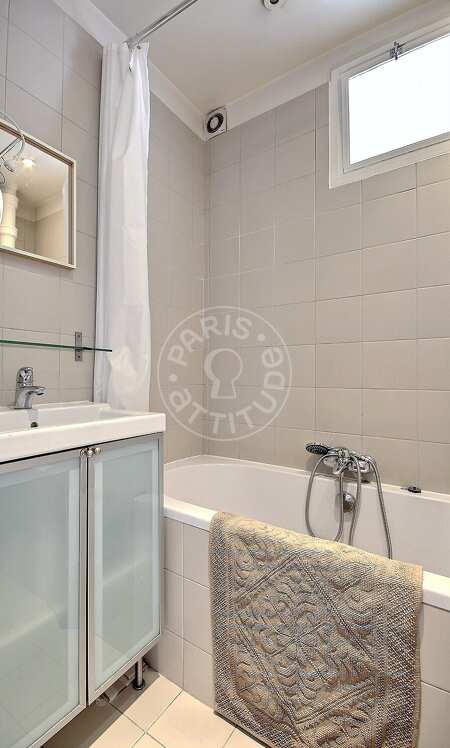 Badezimmer Möblierte wohnung - 41m²  - 1 Zimmer - Levallois-Perret