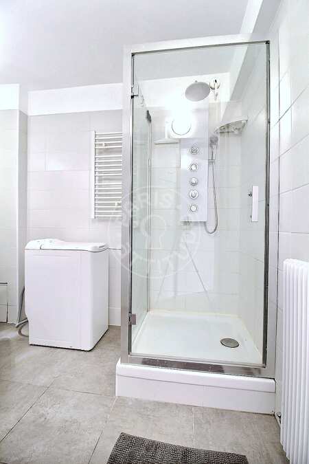 Bathroom Furnished apartment - 49m²  - 1 bedroom - Boulogne-Billancourt