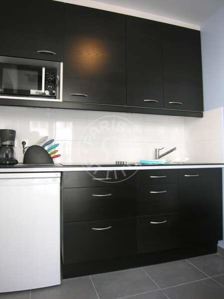 Cuisine Studio meublé - 23m²  - Oberkampf - Paris