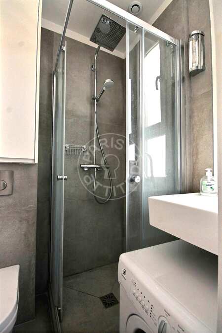 Baño Estudio amueblado - 18m²  - Ménilmontant - París