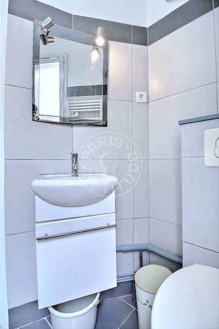 Bathroom Furnished apartment - 33m²  - 1 bedroom - Centre George Pompidou - Paris