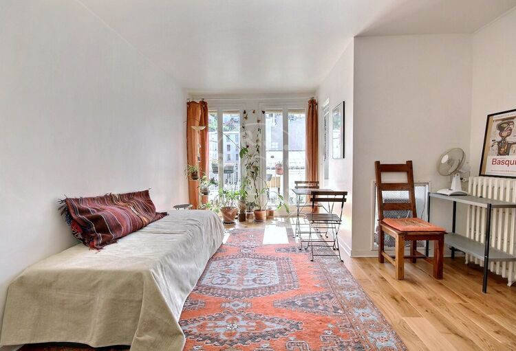 Salon - Studio meublé - Paris 75018 - 14730
