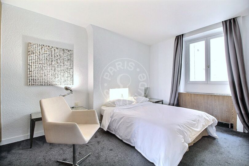 1 locale arredato - Parigi 75006 - 14743