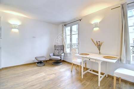 Salon Studio meublé - 24m²  - Faubourg Saint-Martin - Paris