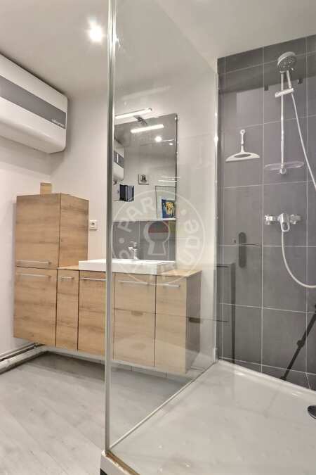 Bathroom Furnished studio alcove - 35m²  - Bercy - Paris