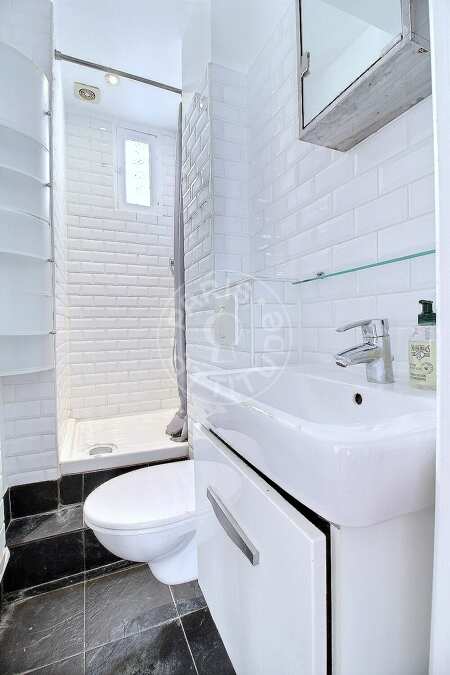 Salle de bain Appartement meublé - 40m²  - 1 chambre - Marx Dormoy - Paris