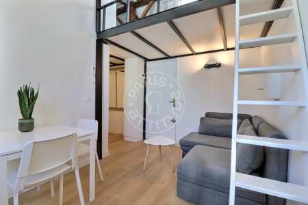 Sala Apartamento mobilado - 20m²  - 2 quartos - Wagram - Paris