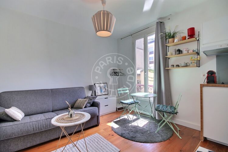 Salon - Studio meublé - Paris 75018 - 14780