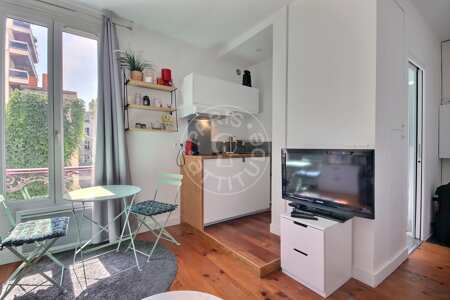 Sala Quitinete mobilado - 19m²  - Montmartre / Place des Abbesses - Paris