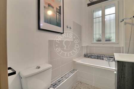 Casa de banho Quitinete mobilado - 27m²  - Guy Môquet - Paris