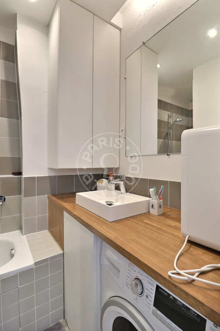 Badezimmer Möblierte wohnung - 60m²  - 2 Zimmer - Batignolles - Paris