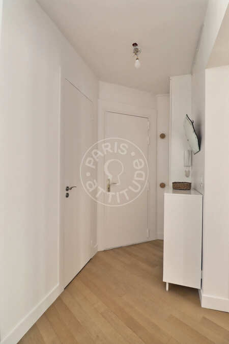 Eingangsbereich Möblierte wohnung - 43m²  - 1 Zimmer - Jules Joffrin - Mairie du 18ème - Paris
