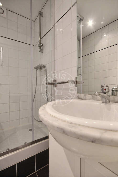 Badezimmer Möblierte studio - 20m²  - Montorgueil - Paris