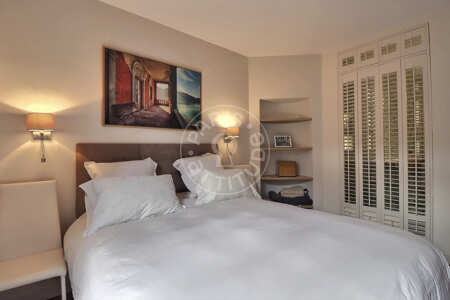 Bedroom Furnished apartment - 58m²  - 1 bedroom - Montmartre / Place des Abbesses - Paris