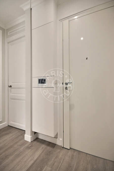 Entrada Apartamento mobilado - 66m² - 2 quartos - Porte Dauphine - Paris